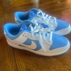 Women’s Nike Dunk Low ESS. White/University Blue-Concord. Size 8.5 women, Men 7.